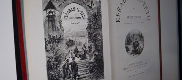 Книга Жюля Верна Упрямец Керабан Книга Жюля Верна Упрямец Керабан - Sputnik Абхазия