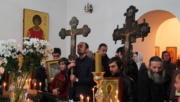 День перенесения мощей Иоанна Златоуста отметили в Каманах - Sputnik Абхазия