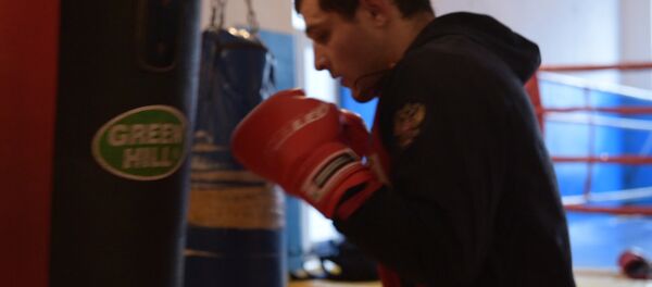 Увеличение скорости рук и ударов: абхазский боксер готовится к турниру Увеличение скорости рук и ударов: абхазский боксер готовится к турниру - Sputnik Абхазия