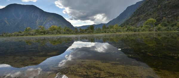 Мыс Кырсай и Южный берег Телецкого озера в Республике Алтай - Sputnik Абхазия