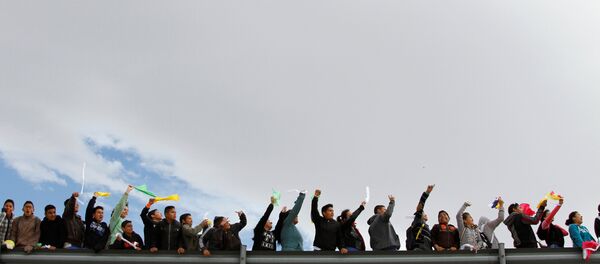 Живая стена на границе США и Мексики - Sputnik Абхазия