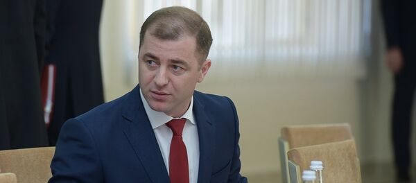Адгур Ардзинба на заседании кабмина об исполнении Республиканского бюджета Адгур Ардзинба на заседании кабмина об исполнении Республиканского бюджета - Sputnik Абхазия