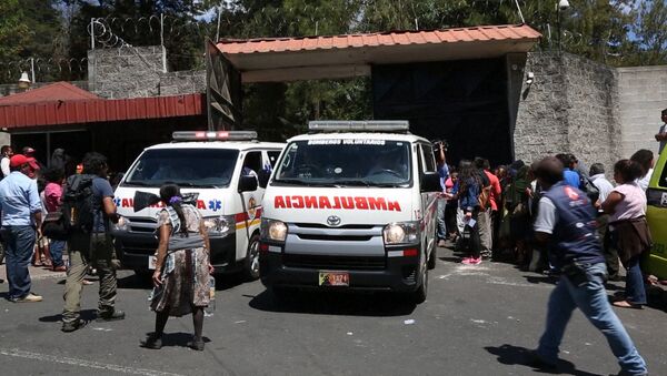 Кадры с места ЧП в Гватемале, где из-за пожара погибли дети - Sputnik Абхазия