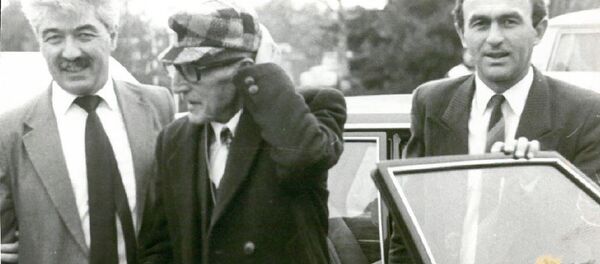 Нури Кәарҷиеи аубых бызшәала ицәажәоз Ҭефиқь Есенџьи иареи аҵыхәтәантәи реиԥылара - Sputnik Аҧсны