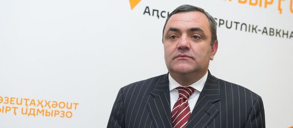 Аԥсны аҟны асоциалтә ԥгаԥсеи аусура ахьчареи рфонд ахантәаҩы Амиран Какалиа Аԥсны аҟны асоциалтә ԥгаԥсеи аусура ахьчареи рфонд ахантәаҩы Амиран Какалиа - Sputnik Аҧсны