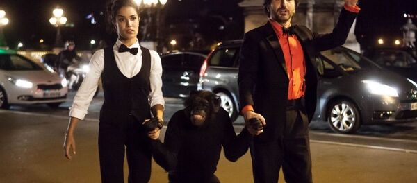 Кадр из фильма Ночь в Париже Кадр из фильма Ночь в Париже - Sputnik Абхазия