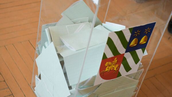 Парламентские выборы в Абхазии на избирательном участоке №3 шестого округа - Sputnik Абхазия