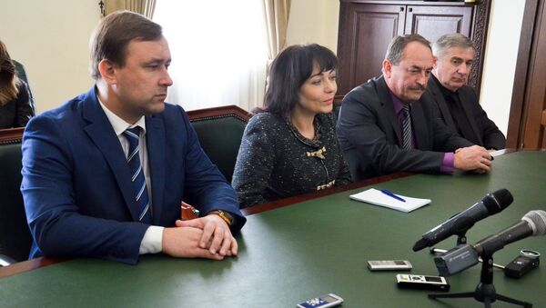 Наблюдатели на парламентских выборах из ПМР на встрече с президентом Раулем Хаджимба - Sputnik Абхазия