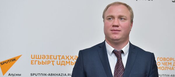 Аԥсны Акурортқәеи атуризми рминистр ихаҭыԥуаҩ Асҭамыр Ахба Аԥсны Акурортқәеи атуризми рминистр ихаҭыԥуаҩ Асҭамыр Ахба - Sputnik Аҧсны