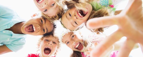 Смеющиеся дети  - Sputnik Абхазия