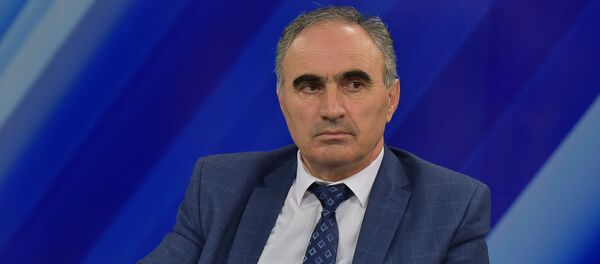 Председатель ЦИК Абхазии Тамаз Гогия на пресс-конференции на АГТРК  Председатель ЦИК Абхазии Тамаз Гогия на пресс-конференции на АГТРК  - Sputnik Аҧсны