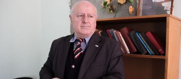 Старший научный сотрудник АбИГИ Игорь Марыхуба Старший научный сотрудник АбИГИ Игорь Марыхуба - Sputnik Аҧсны