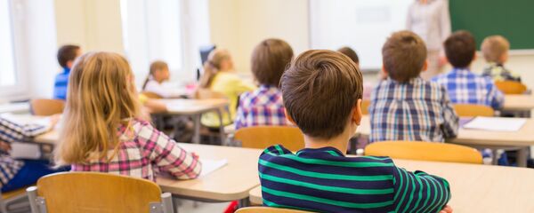 Школьники на уроке Школьники на уроке - Sputnik Абхазия