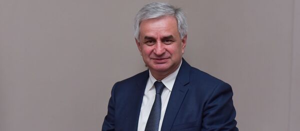 Рауль Хаджимба Рауль Хаджимба - Sputnik Абхазия