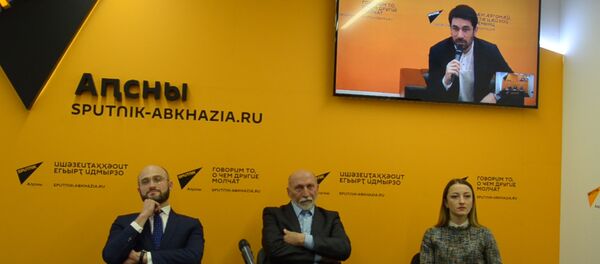 В День театра 27 марта в пресс-центре Sputnik прошел видеомост Сухум-Москва-Цхинвал В День театра 27 марта в пресс-центре Sputnik прошел видеомост Сухум-Москва-Цхинвал - Sputnik Абхазия