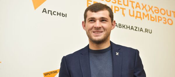 Пресс-конференция о победе Батала Чежия в рейтинговом турнире Гладиаторы ринга в Анапе Пресс-конференция о победе Батала Чежия в рейтинговом турнире Гладиаторы ринга в Анапе - Sputnik Абхазия