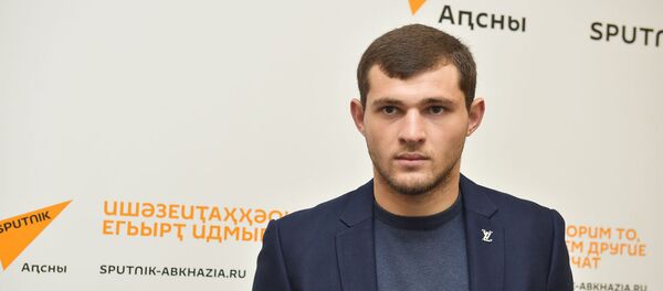 Пресс-конференция о победе Батала Чежия в рейтинговом турнире Гладиаторы ринга в Анапе Пресс-конференция о победе Батала Чежия в рейтинговом турнире Гладиаторы ринга в Анапе - Sputnik Абхазия