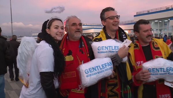 Как встретили футбольных фанатов из Бельгии в Сочи - Sputnik Абхазия