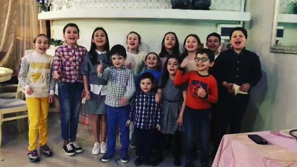 Дети в поддержку Валерии Адлейба Дети в поддержку Валерии Адлейба - Sputnik Абхазия