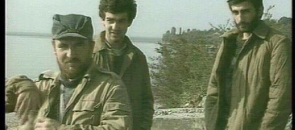 Владимир Баранов(слева), Рауль Матуа, Даур Кобахия(справа) - Sputnik Абхазия