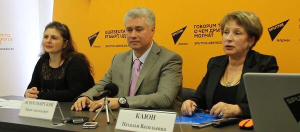 Тотальный диктант: организаторы сказали, что хотят видеть чиновников - Sputnik Абхазия