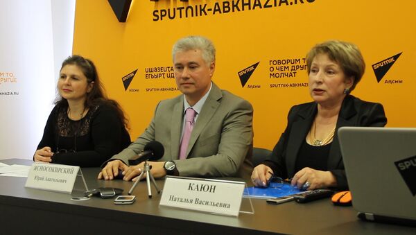 Тотальный диктант: организаторы сказали, что хотят видеть чиновников - Sputnik Абхазия