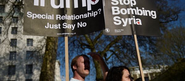 Демонстрация антивоенной коалиции против ракетных ударов по Сирии - Sputnik Абхазия