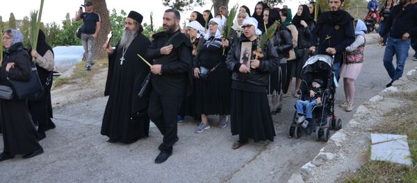 Два крестных хода совершили паломники в Лазареву субботу в Иерусалиме - Sputnik Абхазия