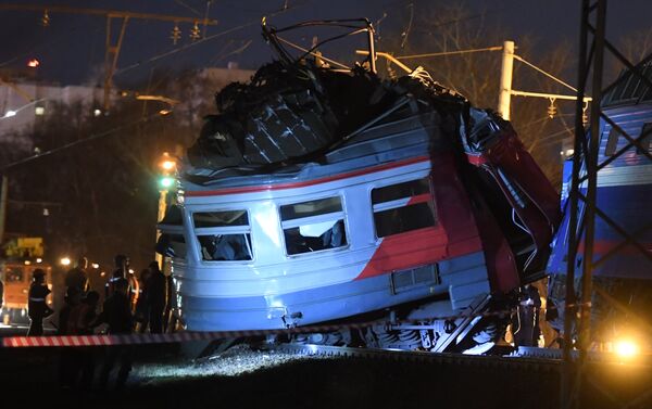 Столкновение пассажирского поезда и электрички на западе Москвы - Sputnik Абхазия