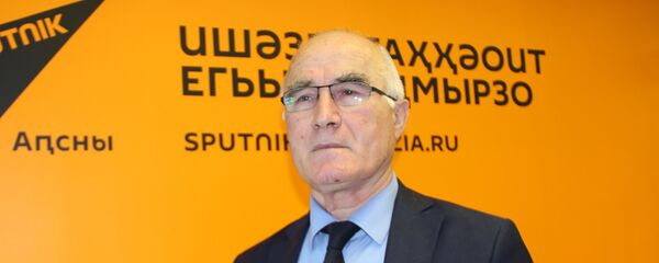 Эдуард Губаз Эдуард Губаз - Sputnik Аҧсны