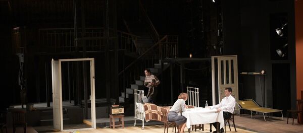 Первые Пять вечеров: как прошла большая премьера в РУСДРАМе Первые Пять вечеров: как прошла большая премьера в РУСДРАМе - Sputnik Абхазия