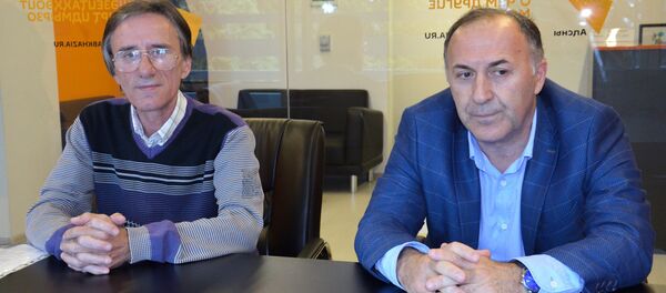 Тимур Зантария и Батал Тапагуа - Sputnik Абхазия