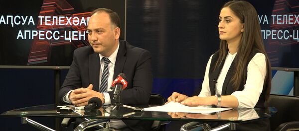 Пресс-конференция министра иностранных дел Абхазии Даура Кове Пресс-конференция министра иностранных дел Абхазии Даура Кове - Sputnik Абхазия