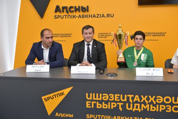 Пресс-конференция об участии команды из Абхазии в Первом Открытом Чемпионате Азии по киокусинкай каратэ - Sputnik Абхазия