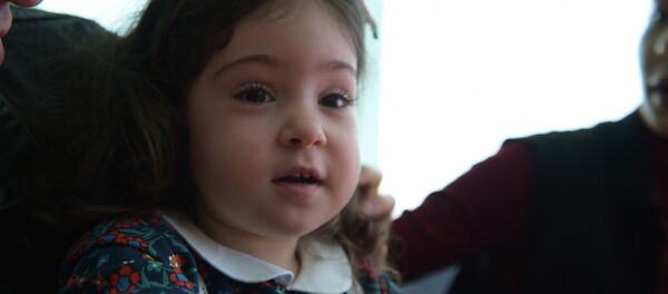 Маленькая Санель и четыре диагноза: мама рассказала о страданиях дочки Маленькая Санель и четыре диагноза: мама рассказала о страданиях дочки - Sputnik Абхазия