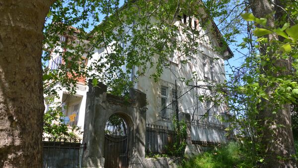 Здание 1912 года в Сухуме по адресу: ул. Чочуа, 45. В нем жили служащие индоевропейского телеграфа - Sputnik Абхазия
