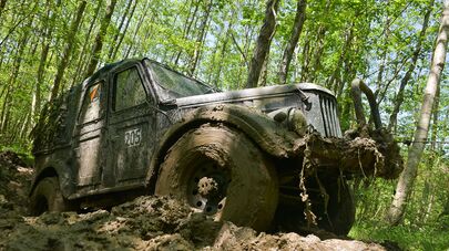 Открытое соревнование по бездорожью на внедорожниках "Тропа буйвола" в Очамчыре 30 апреля