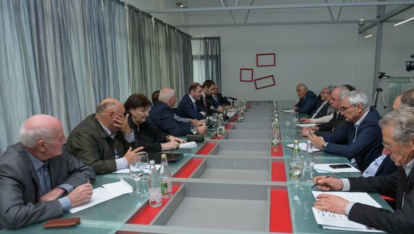 Круглый стол на тему меры по поддержке малого и среднего бизнеса - Sputnik Абхазия