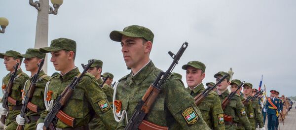 Репетиция парада Победы на набережной Махаджиров Репетиция парада Победы на набережной Махаджиров - Sputnik Аҧсны