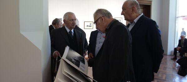 Сто фотографий, сто лет: зрители увидели фото из жизни Баграта Шинкуба - Sputnik Абхазия