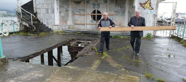 Аресторан Амра ашҟа уназго асқьала ахәҭак ҭабгеит - Sputnik Аҧсны