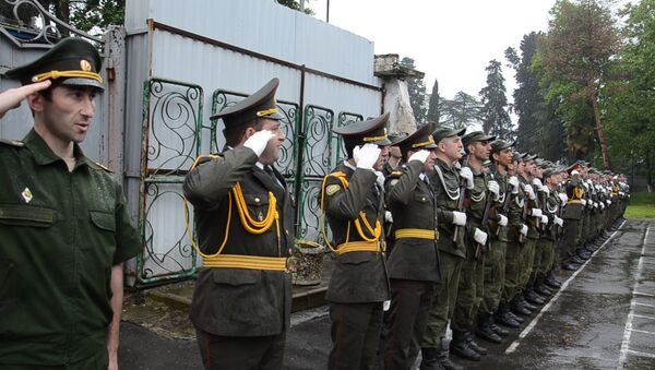 Новобранцы абхазской армии приняли военную присягу - Sputnik Абхазия