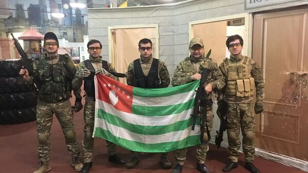 Абхазские страйкболисты впервые представили республику на международном военно-тактическом соревновании Сутки на броне - Sputnik Абхазия