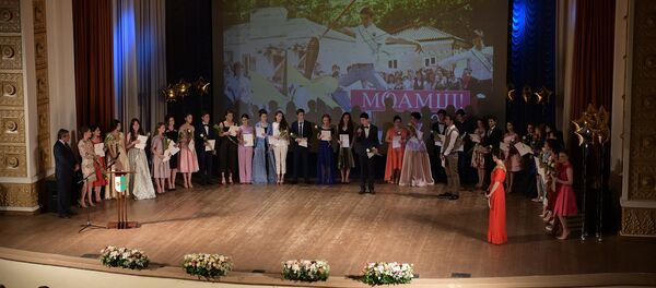 Архивное фото выпускников Архивное фото выпускников - Sputnik Абхазия