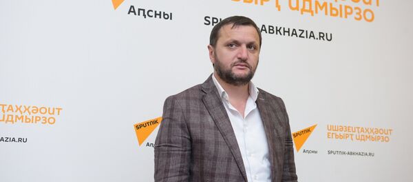 Ажурналист Алхас Ҷолокәуа Ажурналист Алхас Ҷолокәуа - Sputnik Аҧсны