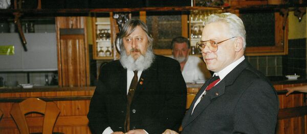 О.Краммиг и Советник по культуре г.Ханау Клаус Ремер О.Краммиг и Советник по культуре г.Ханау Клаус Ремер - Sputnik Абхазия