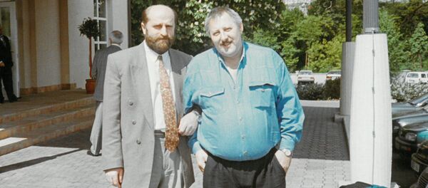 Кесоу Хагба и Ойген Краммиг – перед очередной пресс-конференцией (Майнц-Кинциг, «Вилла Штокум». Кесоу Хагба и Ойген Краммиг – перед очередной пресс-конференцией (Майнц-Кинциг, «Вилла Штокум». - Sputnik Абхазия