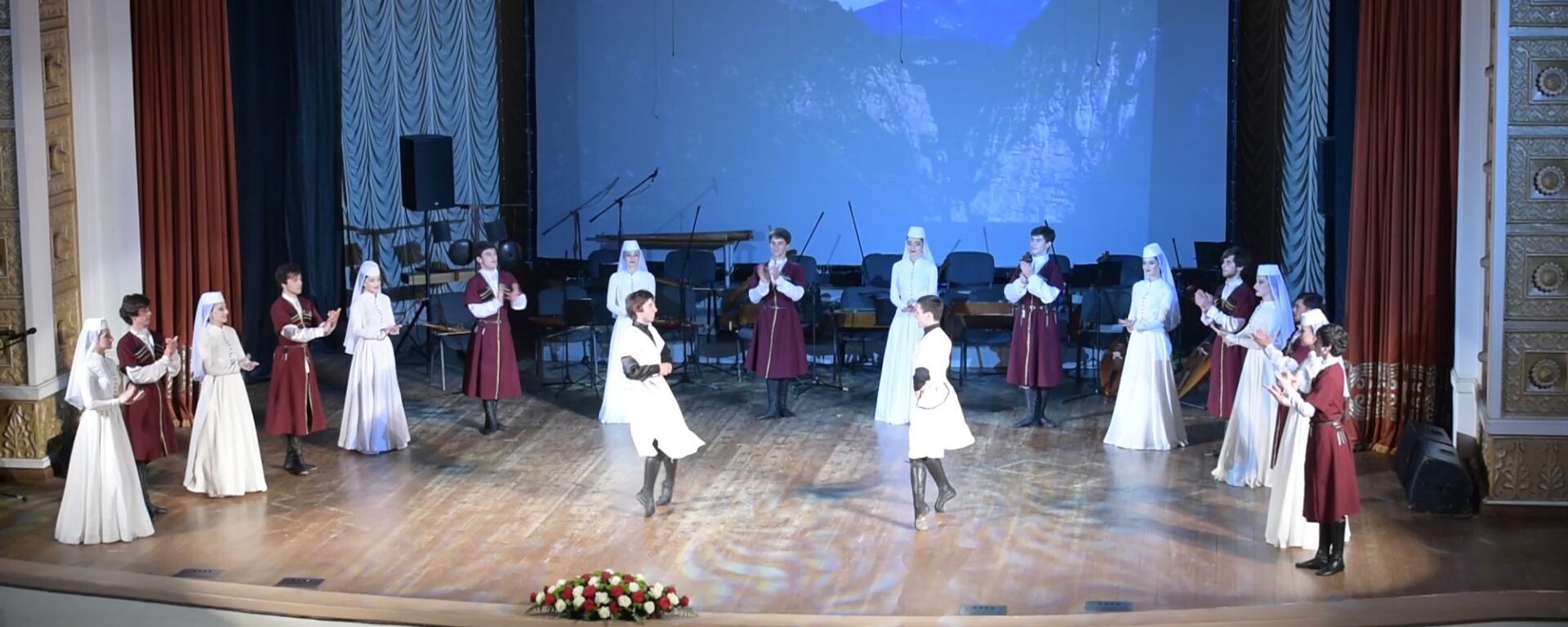 Сухумское госучилище культуры отпраздновало свой юбилей - Sputnik Абхазия, 1920, 14.06.2017