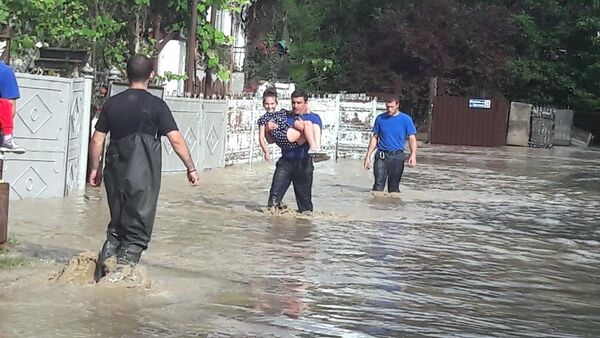 Несколько десятков домов затоплены по улице Щеглова в Сухуме - Sputnik Абхазия
