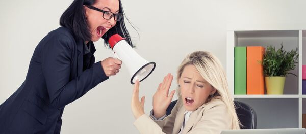 Босс кричит на сотрудника - Sputnik Абхазия